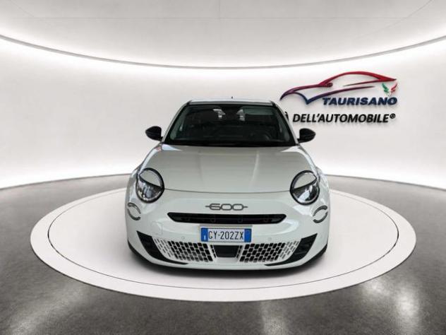 FIAT 600 Hybrid 100 CV DCT MHEV Business rif. 24158623