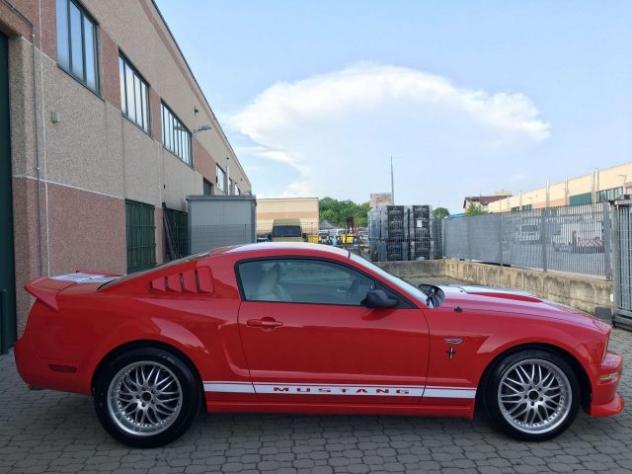 FORD Mustang 4.0 V6 GPL BODY KIT REPLICA FILM "IO SONO LEGGEND - Foto 4