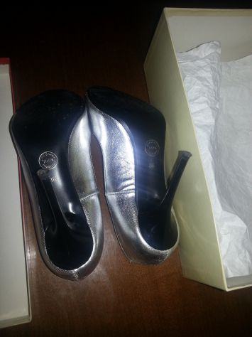 SCARPE DECOLLETE PARI A NUOVE,IN VERA PELLE DI CAPRETTO,TACCO ALTO A SPILLO,PROD - Foto 6