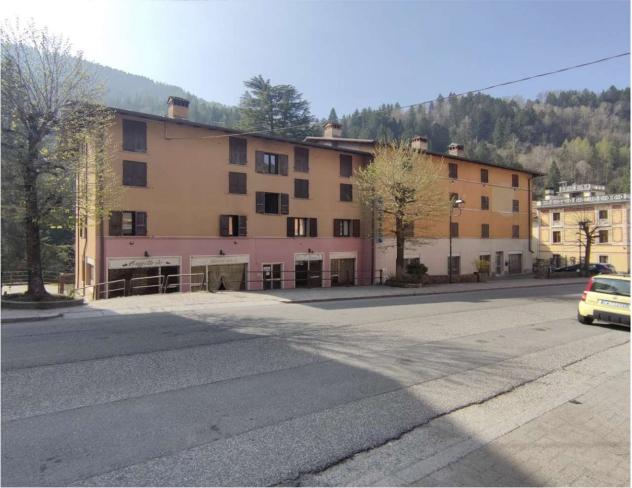 16/2026 U BS - bilocale al primo piano con cantina e autorimesse in asta a Collio - Foto 2