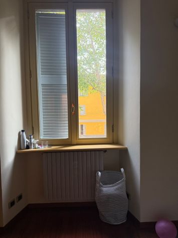 SUBENTRO – stanza con bagno privato – Porta Venezia – solo ragazze/donne - Foto 6