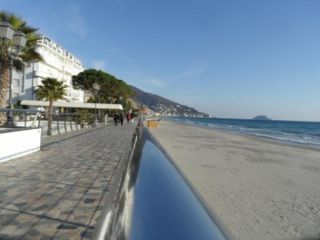 Alassio bellissimo bilocale a 50 metri dalla spiaggia