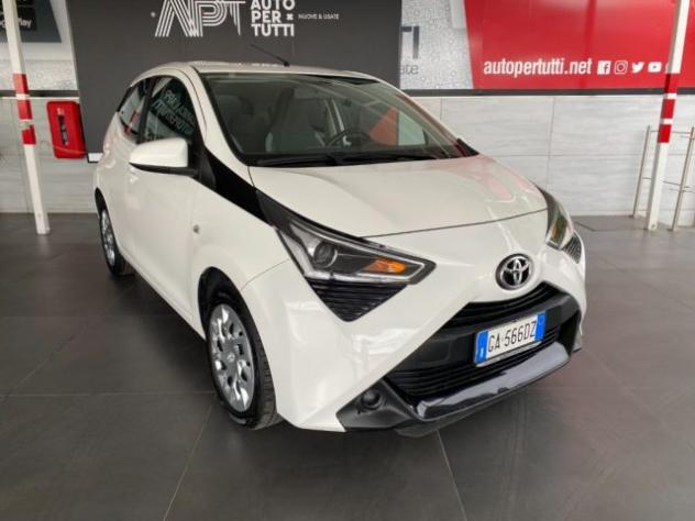 TOYOTA Aygo Connect 1.0 VVT-i 72 CV 5p x-play rif. 20379242