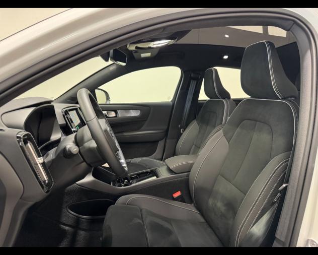 Volvo C40 EC40 PLUS TWIN MOTOR - RENT TO BUY - Foto 9