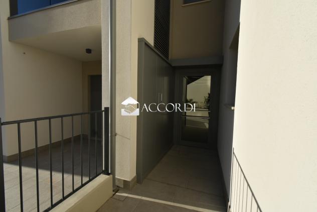 APPARTAMENTO di 4 vani e di 135 mq (CONEGLIANO) rif. SM32A1_1 - Foto 9