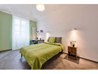 APARTMENT 39 - ROOM B