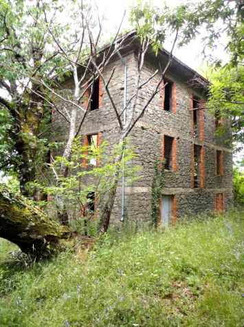 R 202-Rustico in pietra con oltre 1.500 mq di terreno adiacente - Foto 2