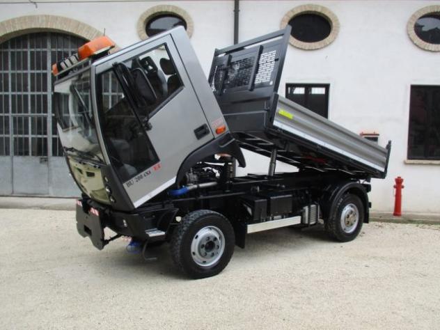 BUCHER BSI BU 200 75 Ql. ribaltabile 4x4 patente B rif. 22918563 - Foto 9