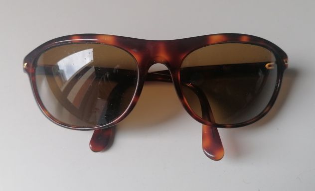 Giorgio Armani occhiali da sole vintage usati (LEGGERE TESTO)