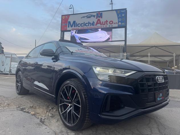 AUDI Q8 45 TDI 231 CV S-LINE TETTO R22 FULL IVA