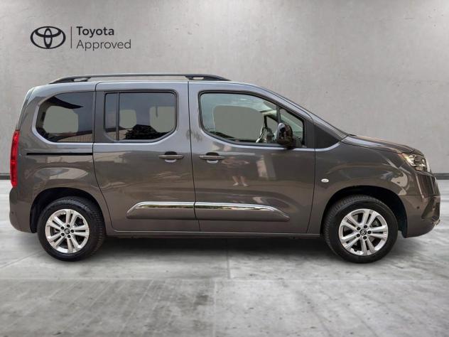 Toyota Proace City Verso 1.5D 130CV M/T L1 Executive - Foto 4