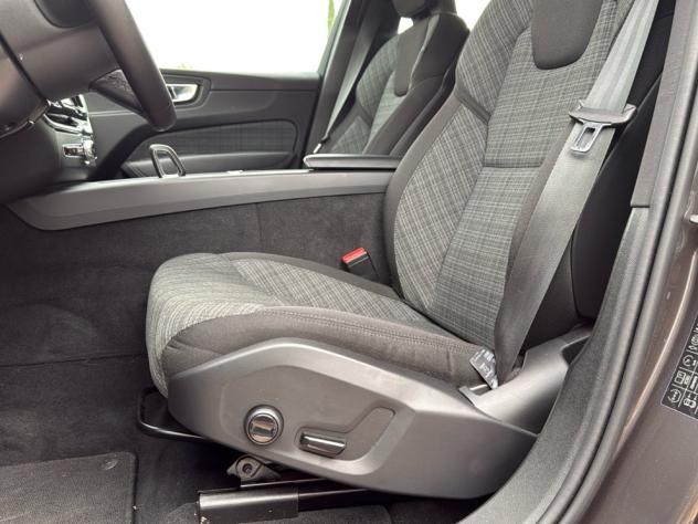 Volvo XC60 B4 D automatico Core - Foto 7