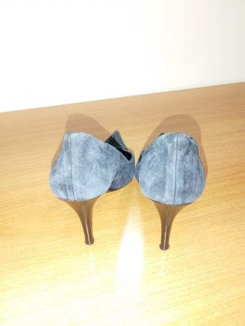 VENDO DECOLLETE DONNA IN CAMOSCIO - Foto 2