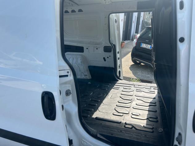 Fiat Doblo Dobl1.4 T-Jet Natural Power PL-TN Cargo Maxi Lamierato SX - Foto 9