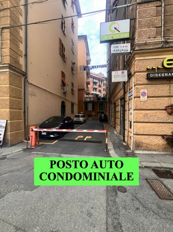 5,5 VANI TERMOAUTONOMO CON TERRAZZO DI 60 MQ POSTO AUTO E MOTO CONDOMINIALE - Foto 8