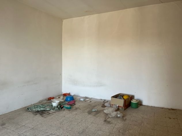 Roccadaspide, nel centro - soluzione semindipendente da ristrutturare - Foto 9