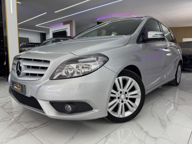 Mercedes-benz Classe B 180d Premium - Foto 7