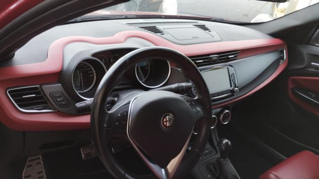 Alfa Romeo Giulietta 1750 Turbo TCT Quadrifoglio Verde - Foto 8