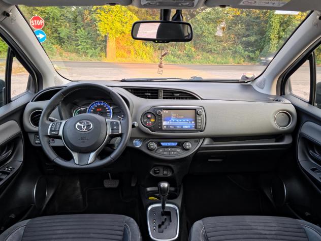 Toyota Yaris 1.5 Hybrid 5 porte Style E6 Automatica NEO 2014 - Foto 7