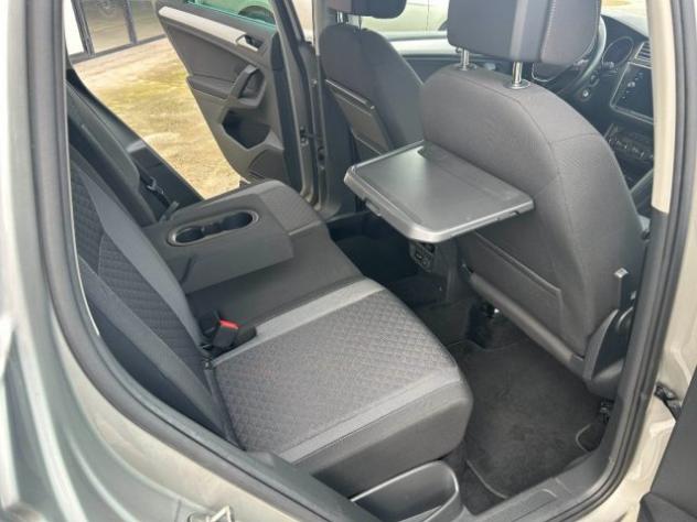 VOLKSWAGEN Tiguan 2.0 TDI SCR Business BlueMotion Technology rif. 23789583 - Foto 8