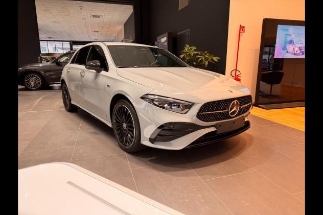 Mercedes-Benz Classe A A 250 e phev Alpine Grey Edition auto - Foto 6