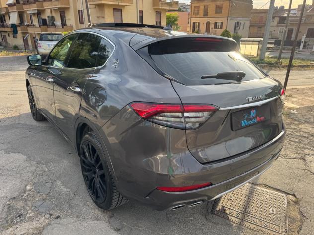 MASERATI LEVANTE S 3.0 V6 430 CV FULL IVA - Foto 9