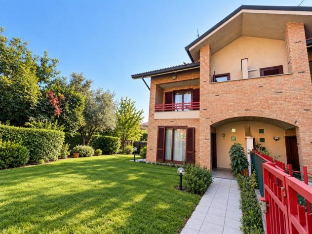 Villa a schiera 5 locali - Rif. 1266