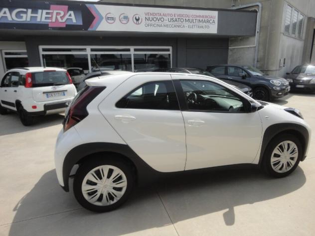 TOYOTA Aygo X Aygo X 1.0 VVT-i 72 CV 5 porte Active - Foto 4
