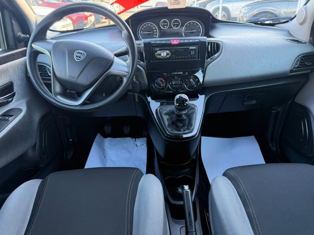 Lancia Ypsilon 1.2 69 CV 5 porte GPL Ecochic Gold - Foto 7
