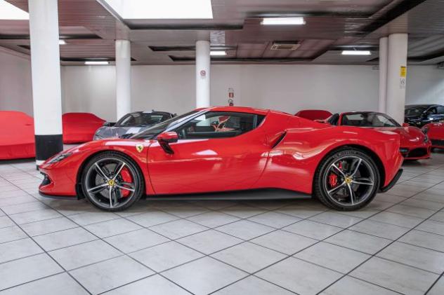FERRARI 296 GTB|CARBON+LEDS|LIFT|CAMERA|SCUDETTI|CARPLAY rif. 23961001 - Foto 4