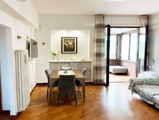 APPARTAMENTO IN VENDITA IN ZONA VALLE DEI CASALI