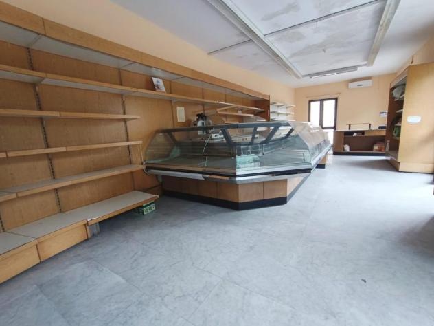 Locale comm.le/Fondo in vendita a Ortola - Massa 110 mq Rif: 1350252