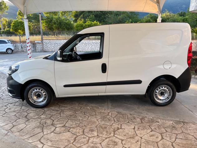 Fiat Doblo Dobl1.6 MJT 105CV business - 11/2020 - Foto 5