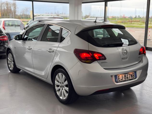 Opel Astra 1.7 CDTI 110CV 5 porte Cosmo - Foto 6