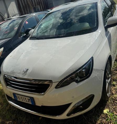 Peugeot 308 BlueHDi 120 S&S EAT6 Allure