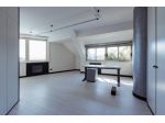 Palazzo / Stabile di 3100 m² con più di 5 locali in vendita a Brescia