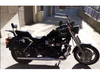 Triumph speedmaster 865
