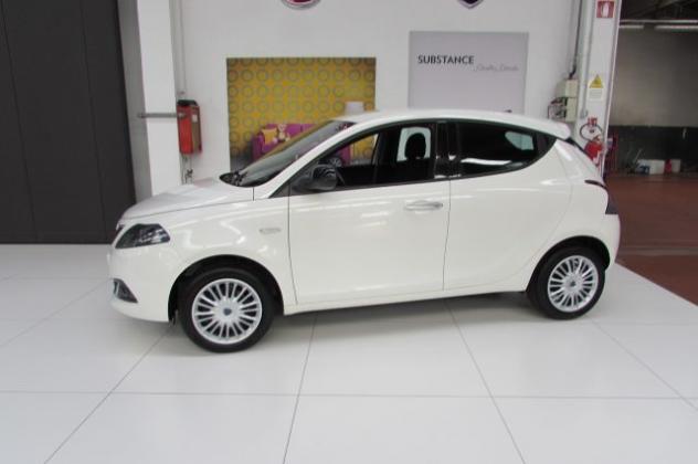 LANCIA Ypsilon 1.0 FireFly 70cv 5 porte S&S Hybrid Gold rif. 23795626 - Foto 4