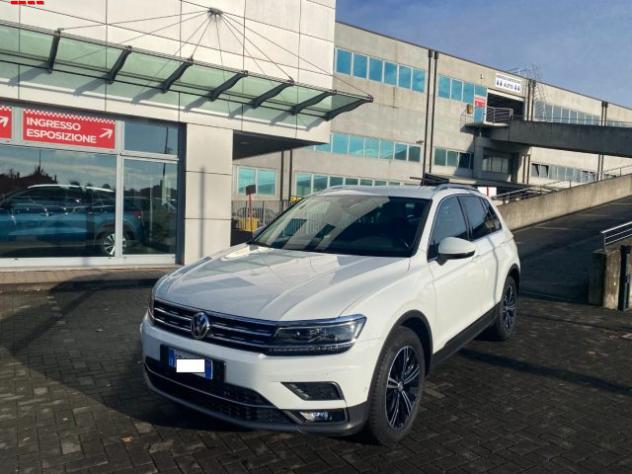 VOLKSWAGEN Tiguan 2.0 TDI SCR DSG HIGLINE BlueMotion Technology rif. 24077809 - Foto 2