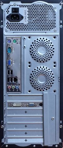 Pc AMD II X2 240/2,8 GHz/SSD+HHD 500 Gb/4 Gb Ram - Foto 2