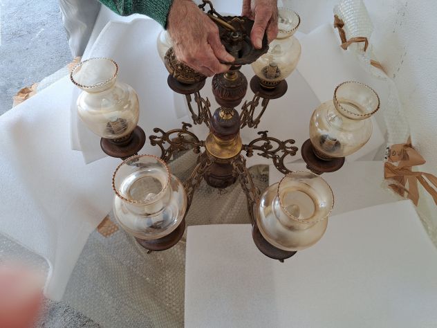 LAMPADARIO IN OTTONE E LEGNO - Foto 2