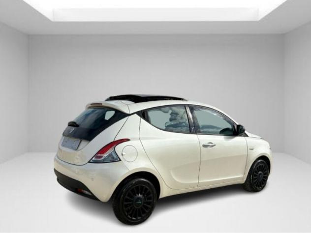 Lancia Ypsilon CAMBIO AUTOMATICO STRAFULL - Foto 4