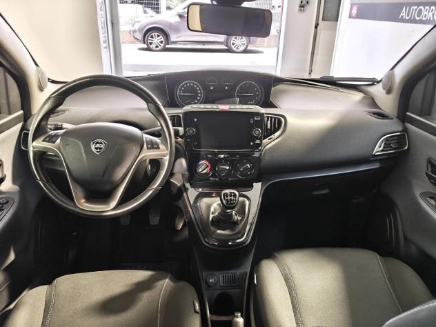 Lancia Ypsilon 1.0 FireFly 70cv Hybrid Gold - Foto 8