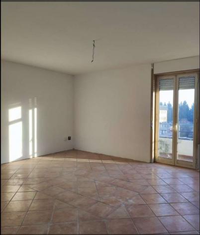 VA31 2026 - Trilocale in asta a Malnate - Foto 2