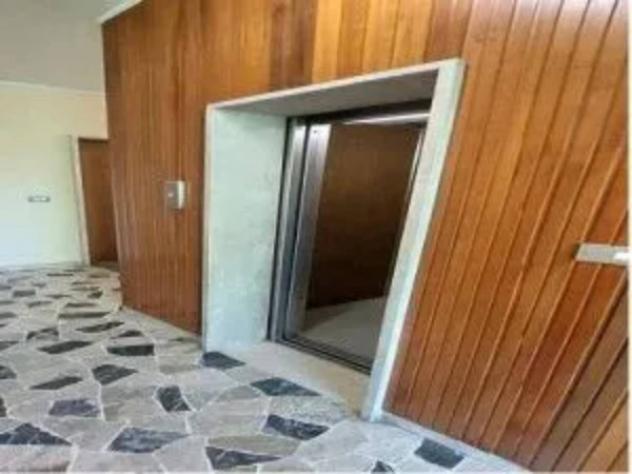 Immobile in asta di 221 m² con più di 5 locali e box auto in vendita a Rovigo - Foto 7