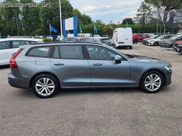 VOLVO V60 V60 2.0 b3 Momentum auto 7m - GD619BD rif. 23942629 - Foto 4