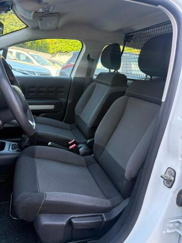Citroen C3 PureTech 83 S&S Van Feel - Foto 9