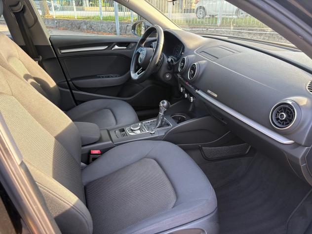 Audi A3 30 TDI S tronic Business - Foto 8
