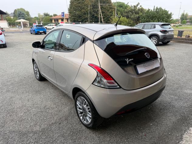 Lancia Ypsilon 1.2 69 CV 5 porte S&S Gold - Foto 7