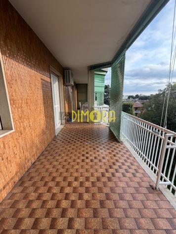 QUATTRO LOCALI ULTIMO PIANO IN LOCAZIONE A NOVATE MIL.SE € 1.300 + € 250 spese